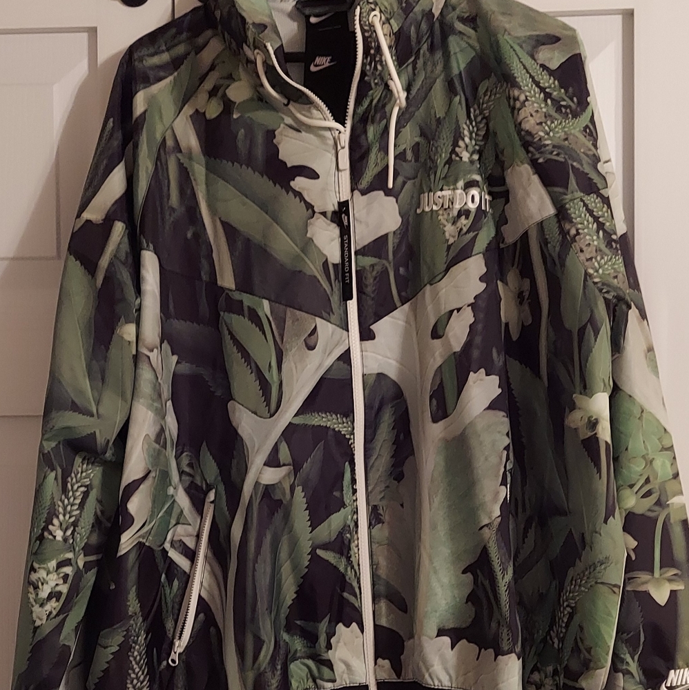 Nike Sportswear Men's Floral Windbreaker New